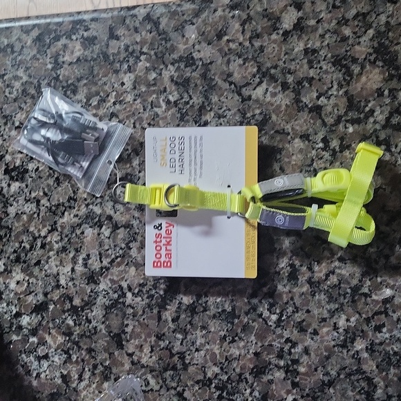 LED Rechargeable Light Up Dog Harness Small Vibrant Yellow new w tags boots & ba - Picture 2 of 9